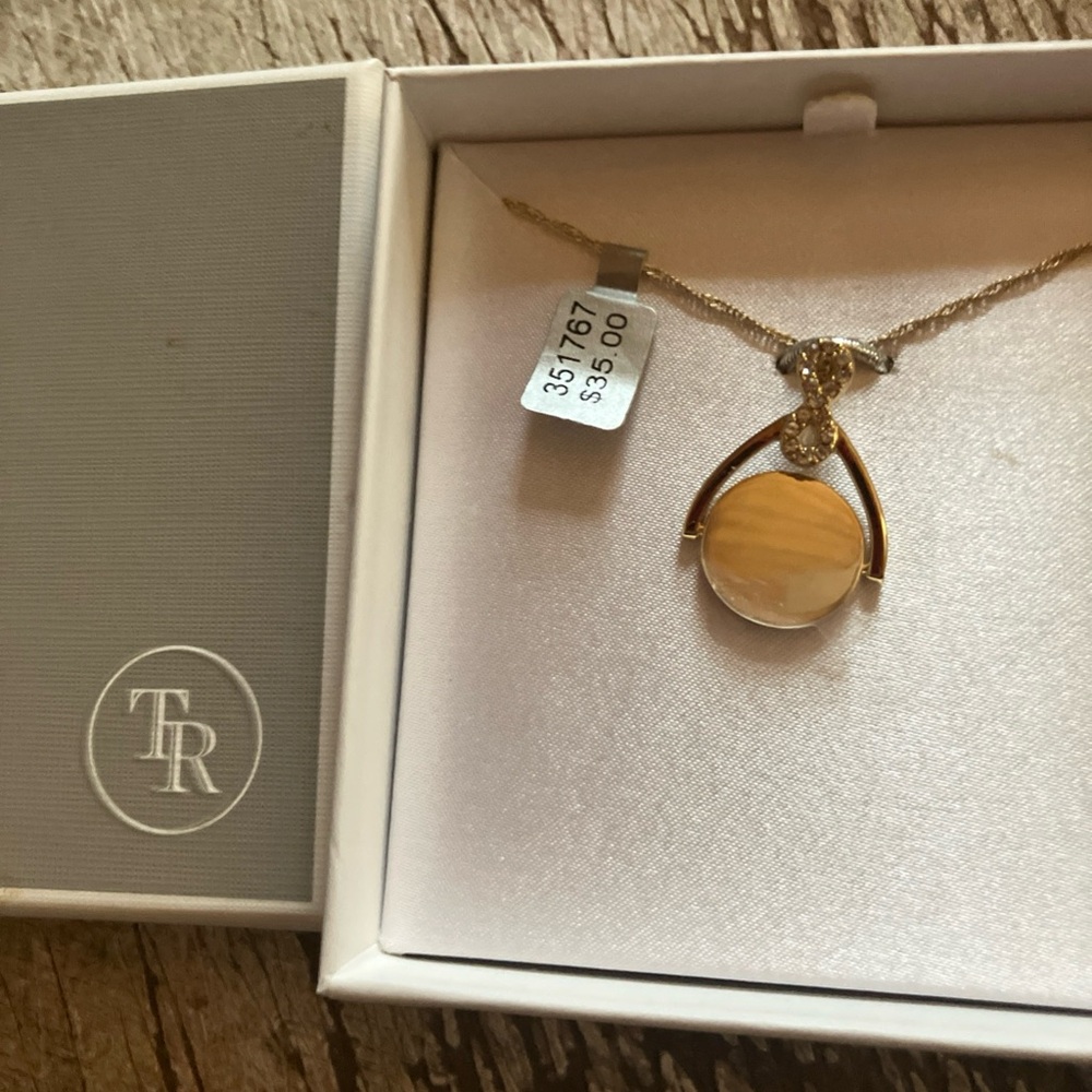 Things remember necklace